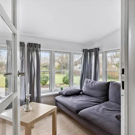 Charming 3-bedroom Summerhouse With A Big Garden Ferienhaus
