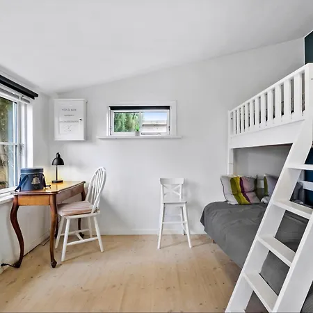 Charming 3-bedroom Summerhouse With A Big Garden Ferienhaus